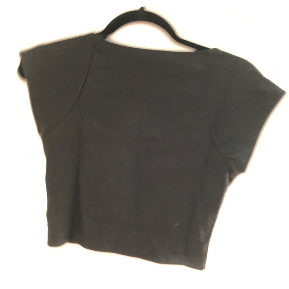 Dolls kill x Delia’s cropped black tee - Picture 3 of 3